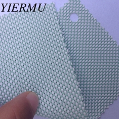 China Tela del rodillo de la sombra de la protección solar del rodillo del PVC Blockout de Textilene en blanco con color verde proveedor