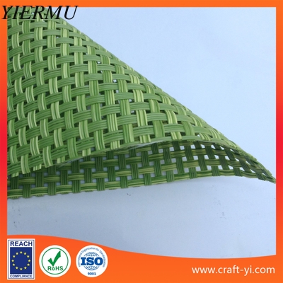 China El PVC gris de la armadura de la tela de malla de Textilene del color de la rota 4X4 cubrió el tejido de poliester fábrica