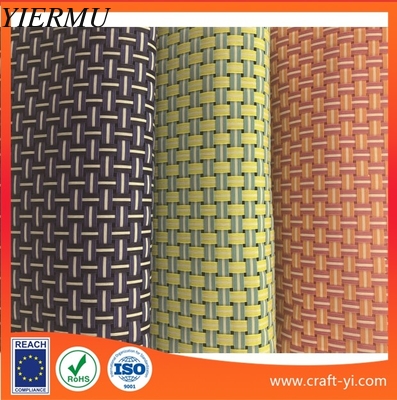 la tela de malla tejida 8X8 del textilene del estilo en el PVC cubrió el traje de los colores de la mezcla tres del alambre al aire libre